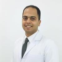 أخصائى طب الأورام