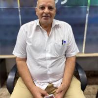 دكتور استشاري امراض الباطنه والقلب والسكر والغدد الصماء