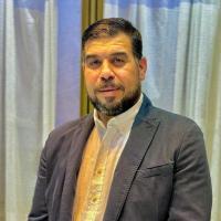 استشاري المخ والاعصاب والعمود الفقري _ جراحة المخ والاعصاب وجراحات العمود الفقري استشاري ورئيس قسم المخ والاعصاب مستشفي النيل