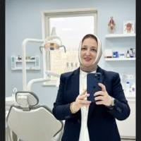 إستشاري طب وجراحة الفم والأسنان