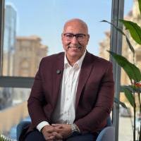 استشاري جراحة وتقويم الاسنان