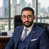 اخصائي جراحة عظام وعمود فقري وجراحات الطرف العلوي