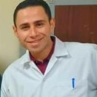 استشارى طب وجراحة العيون بمعهد الرمد التذكارى