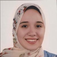 اخصائية العلاج الطبيعي للعظام وإصابات الملاعب جامعة القاهرة