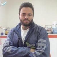 اخصائي طب و جراحه و تجميل و زراعه الاسنان
