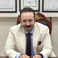 اخصائي طب وجراحة الفم والاسنان