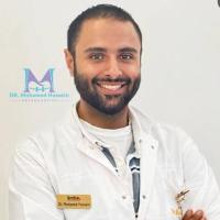 اخصائي تقويم الاسنان