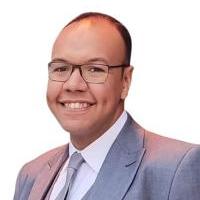 استشاري طب الاطفال وحديثي الولادة بمستشفى ابو الريش الجامعي