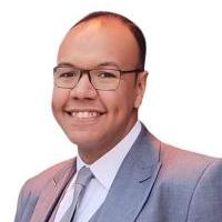 استشاري طب الاطفال وحديثي الولادة بمستشفى ابو الريش الجامعي