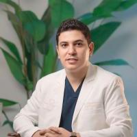 اخصائى الجراحة العامة و جراحة التجميل و الحروق
متخصص في جراحات الجلد والترميم وعلاج التشوهات الناتجة عن الحروق
