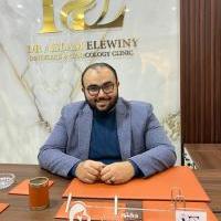 استشاري أمراض النساء والتوليد