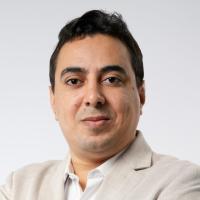 استشارى و مدرس الأمراض الباطنه و الكلى و السكر - كلية طب قصر العينى - جامعة القاهره