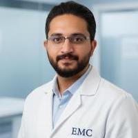 أستاذ جراحة الفم وزراعة الأسنان التجميلية والحشوات التجميلية والعصب والتركيبات الثابتة والمتحركة