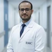 إستشاري السكر والغدد الصماء وأمراض الباطنة العامة و متابعه دوريه لحالات امراض الضغط و السكر