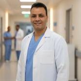 أخصائي أمراض القلب والأوعية الدموية والقسطرة القلبية