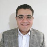 استشاري الجراحة العامة مدرس جراحة القولون و الشرج بكلية الطب جامعة عين شمس