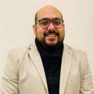 استشاري ومدرس الباطنة العامة والجهاز الهضمي والكبد والمناظير كلية الطب جامعة عين شمس