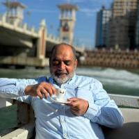 استشاري علاج وحشو قنوات الاسنان العصبيه