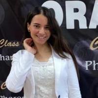 اخصائيه طب اسنان الاطفال