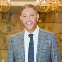 استشاري اول جراحة العظام والعمود الفقري