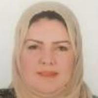 أخصائي أمراض نساء وتوليد.