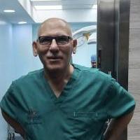 استشاري جراحة عامة وأوعية دموية وشرايين