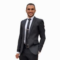 اخصائي طب وجراحة الفم والاسنان