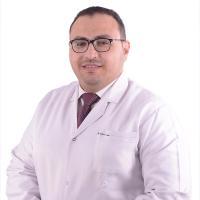 مدرس جراحة المخ والاعصاب