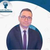 استشارى المخ والاعصاب والعمودالفقري والطب النفسي وعلاج الإدمان. 
أستاذ مساعد المخ والاعصاب بجامعة طنطا
