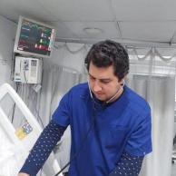 اخصائي باطنه وكلى معهد الكلى