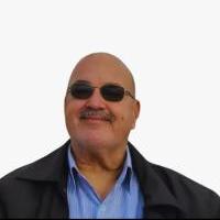 استاذ الاطفال وحديثي الولاده والمبتسرين
دكتوراه أمراض الصدر والرئتين للرضع والاطفال وحديثي الولاده