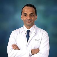 أستاذ الجرحة العامة والأورام والمناظير والسمنة المفرطة