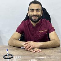 اخصائي طب و جراحة الفم و تجميل الاسنان
