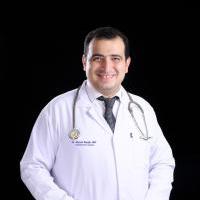 دكتوراه في جراحة القلب والصدر بالقصر العيني ⁠استشاري امراض وجراحات القلب والصدر