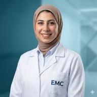 أخصائي العلاج الطبيعي وإصابات الملاعب والتأهيل