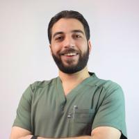 أخصائي امراض النساء و التوليد