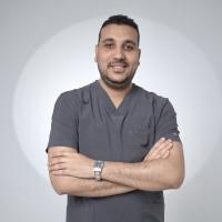 استشاري جراحة الوجه والفك والتجميل