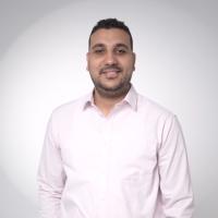 استشاري جراحة الوجه والفكين