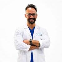 اخضائي جراحة العظام والمفاصل والعمود الفقري