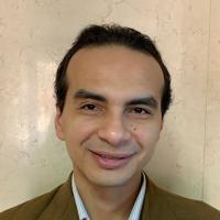 استشاري امراض العظام و المفاصل و العمود الفقري