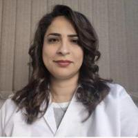 اخصائي طب وجراحة العيون والليزك