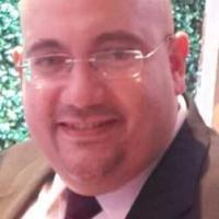 استشاري امراض الكبد والجهاز الهضمي والمناظير