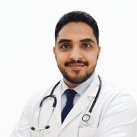 استشاري امراض الباطنة والكلي