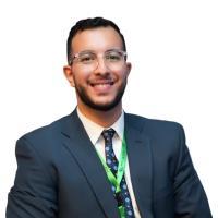 أخصائي طب الاطفال و حديثي الولاده