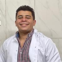 اخصائى جراحة الفم واللثة وتجميل الاسنان والحشوات والتركيبات با نوعها للاطفال والبالغين