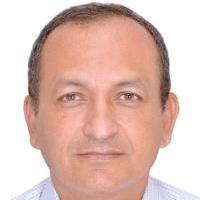 استشارى اول و استاذ امراض الدم الحميدة والخبيثة
