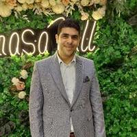 أخصائي جراحه اللثه و زراعه الاسنان