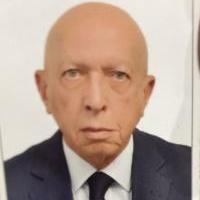 استشارى الامراض الباطنة
خبرة أكثر من 50 عام في الأمراض الباطنية
رئيس قسم الأمراض الباطنية بمستشفى المنيرة العام سابقا
وكيل وزارة الصحة الأسبق
مستشار وزير الصحة للطوارئ و الرعاية العاجلة الأسبق