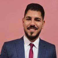 اخصائي نفسي اكلينيكي