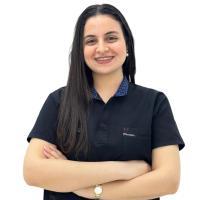 اخصائية طب الفم والاسنان
